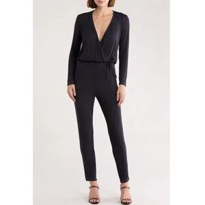 Go Couture Navy Long Sleeve Surplice Wrap V-Neck Jumpsuit L NEW Casual Travel